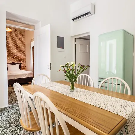 Urban House Next Old Town-vacation House Group Holiday home