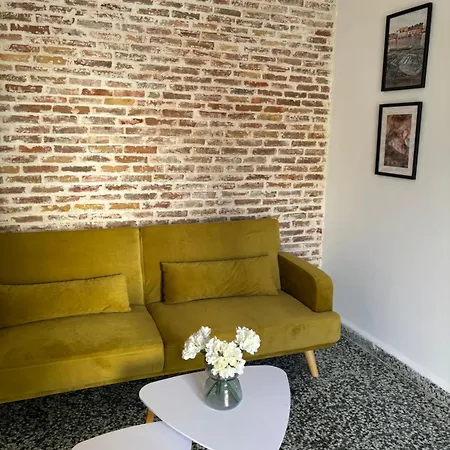 Urban House Next Old Town-vacation House Group Holiday home *